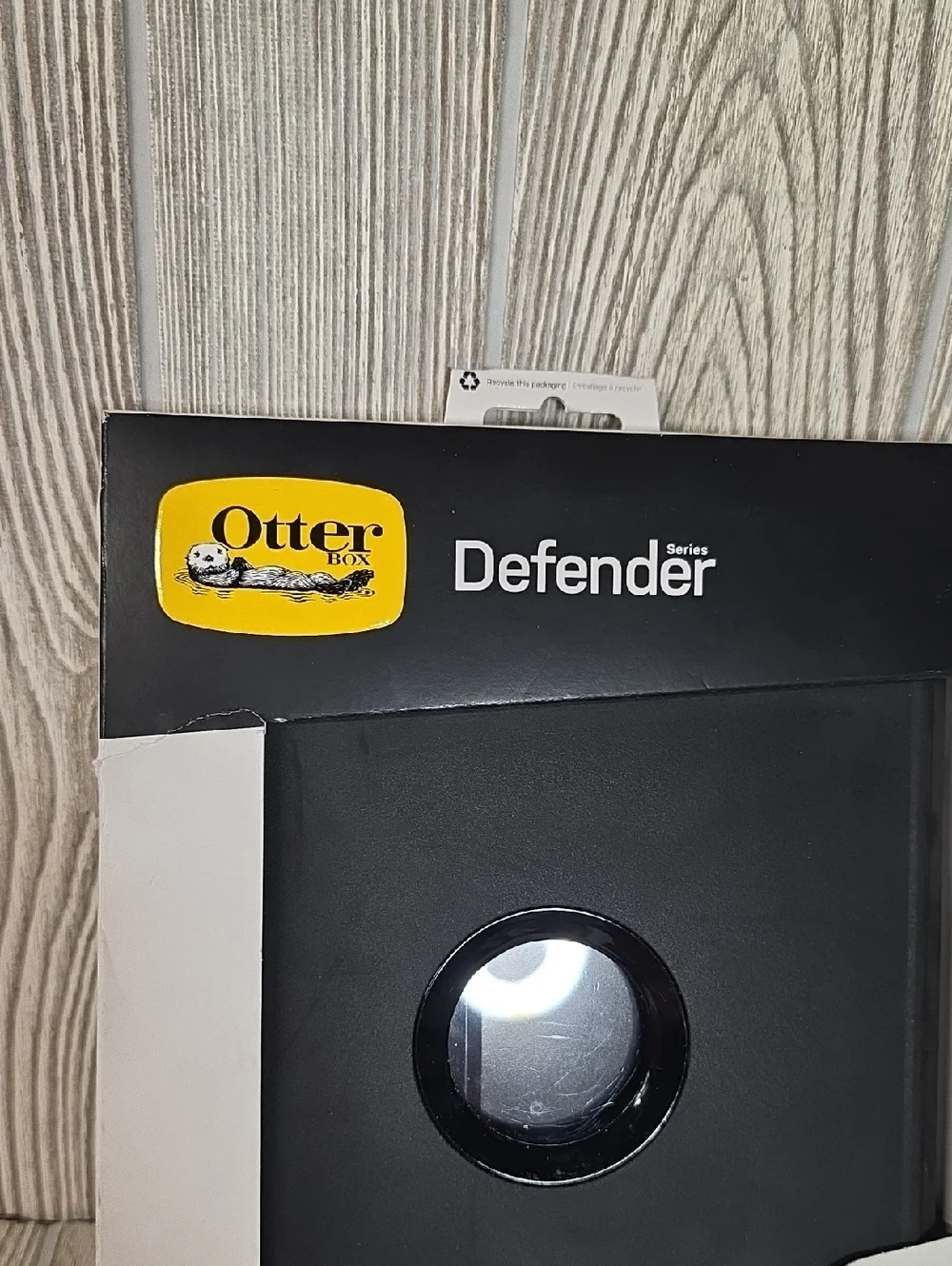 OtterBox Defender Series Rugged Case for 7th, 8th, 9th Generation iPad NEW